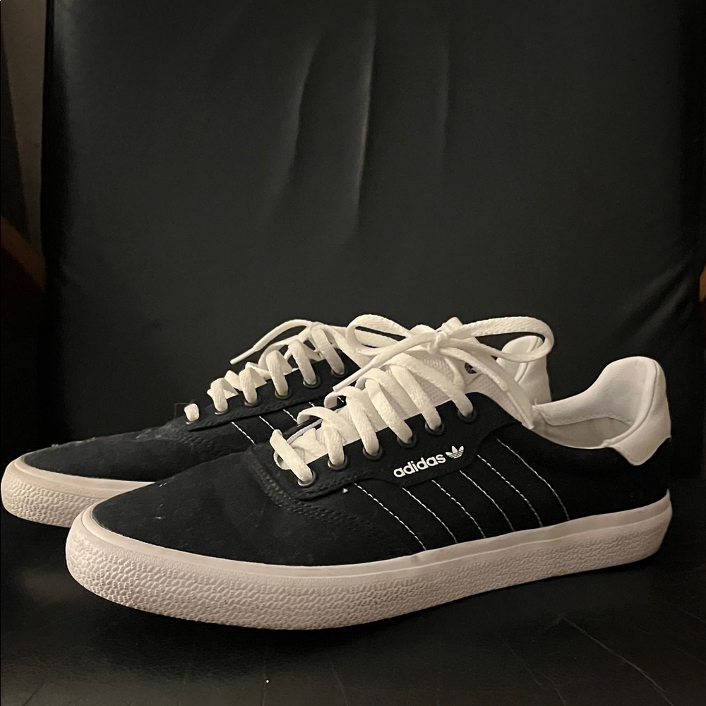 Adidas Men's Classic Black and White Sneakers